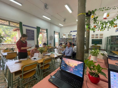 Trường TH Nguyễn Trãi tiếp đoàn kiểm tra Thư viện
