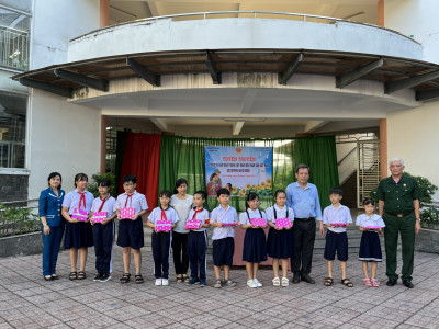 Liên đội TH Nguyễn Trãi tổ chức, tham gia các hoạt động chào mừng Kỷ niệm 79 năm Ngày thành lập Quân đội nhân dân Việt Nam (22/12/1944 - 22/12/2023)