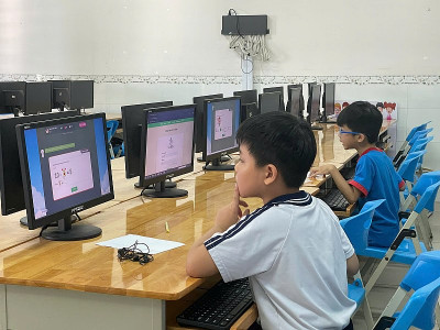 Học sinh Nguyễn Trãi tham dự đấu trường Vioedu cấp tỉnh - Toán tiếng Anh