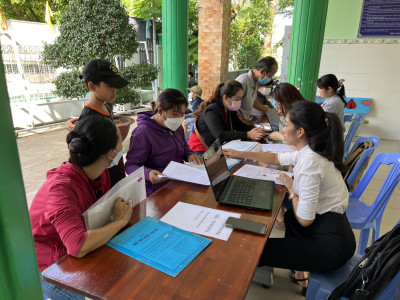 Ngày đầu tiên thực hiện tuyển sinh lớp 1