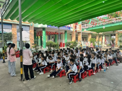 TIỂU HỌC TRẦN PHÚ SÔI NỔI TRONG NGÀY SINH HOẠT HÈ ĐẦU TIÊN NĂM 2026