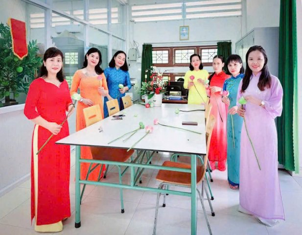 Cuộc thi Ảnh áo dài Công đoàn TH Nguyễn Trãi