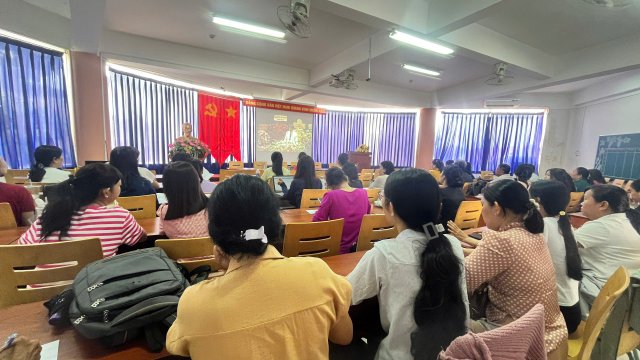 Tham dự Hội nghị Tổng kết năm học của ngành GD&ĐT TP. Hồ Chí Minh