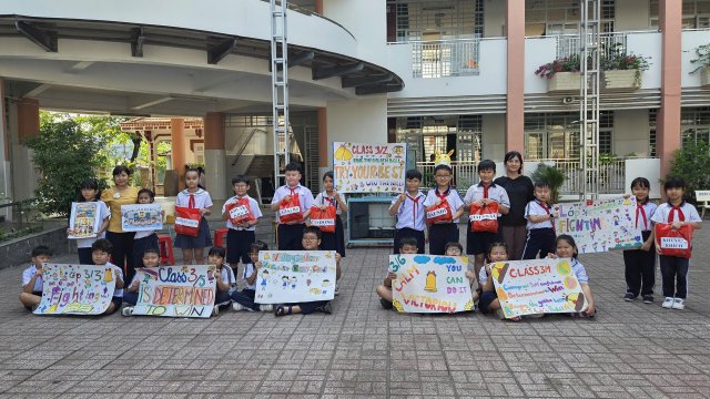 Tổ chức thi "RUNG CHUÔNG VÀNG" cho học sinh Khối 3