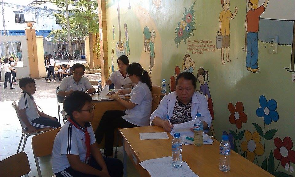 Tiêm vắc xin phòng bệnh Sởi & Rubela