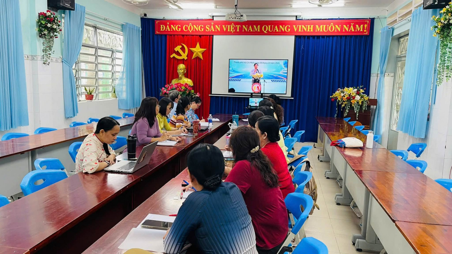 Trường Tiểu Học Nguyễn Trãi Tham Dự Tập Huấn Chuyên Đề Ứng Dụng Chatgpt Trong Dạy Học